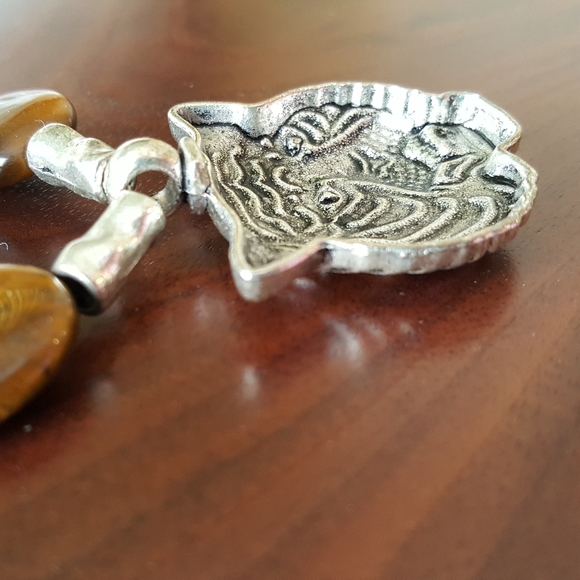 (NWOT) Tigers Eye Quartz Necklace w/ Tiger Charm - Picture 3 of 7